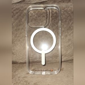 ZAGG Gear4 Crystal Palace Snap Case 6.7 2022 w/MagSafe for iPhone 14 Pro Max